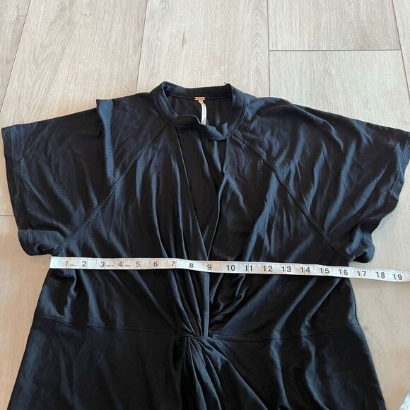 Free People Short Sleeve Open V Neck Top Women's Black Ruffle Knot Waist size m - Picture 4 of 7